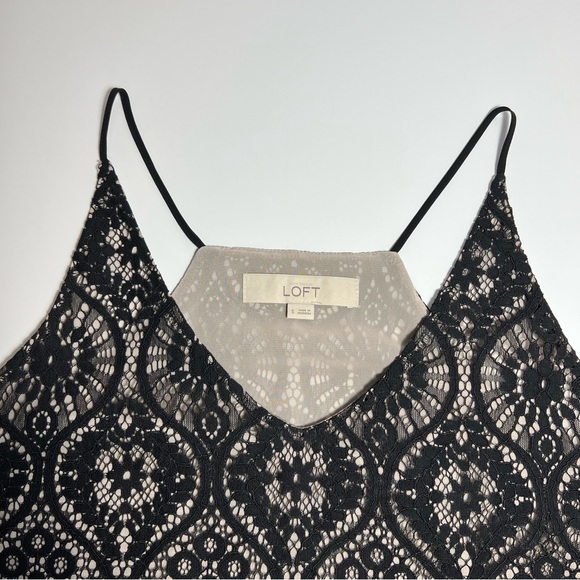 Ann Taylor LOFT lace spaghetti strap racerback camisole Size S Black - Picture 5 of 6
